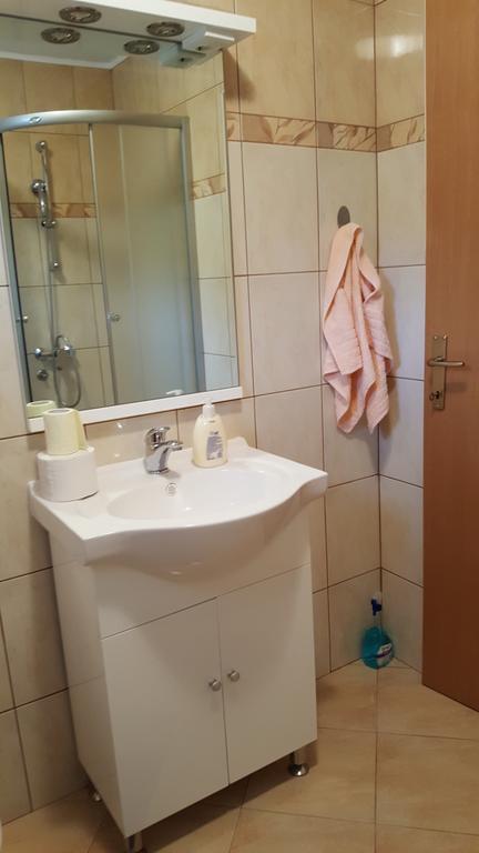 Apartment M&M Gornji Karin Ngoại thất bức ảnh